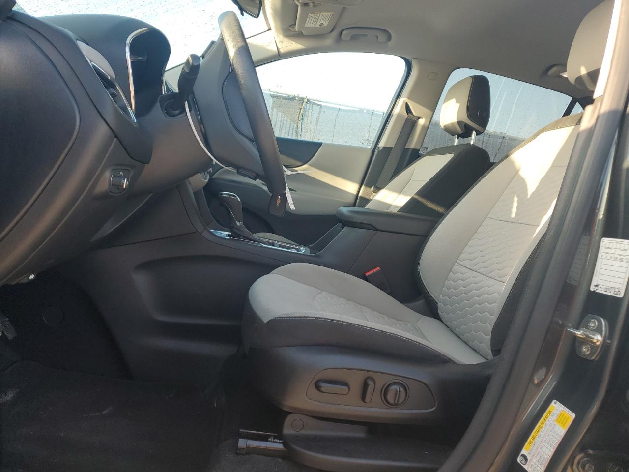 2020 Chevrolet Equinox Ls VIN: 3GNAXHEV6LS557972 Lot: 64763395