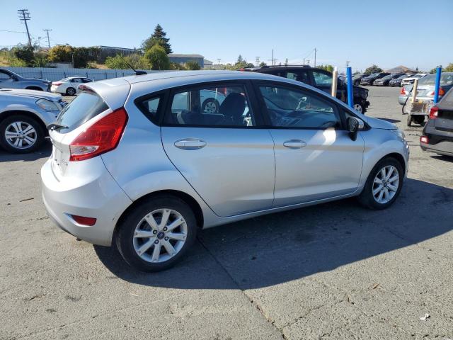  FORD FIESTA 2013 Silver