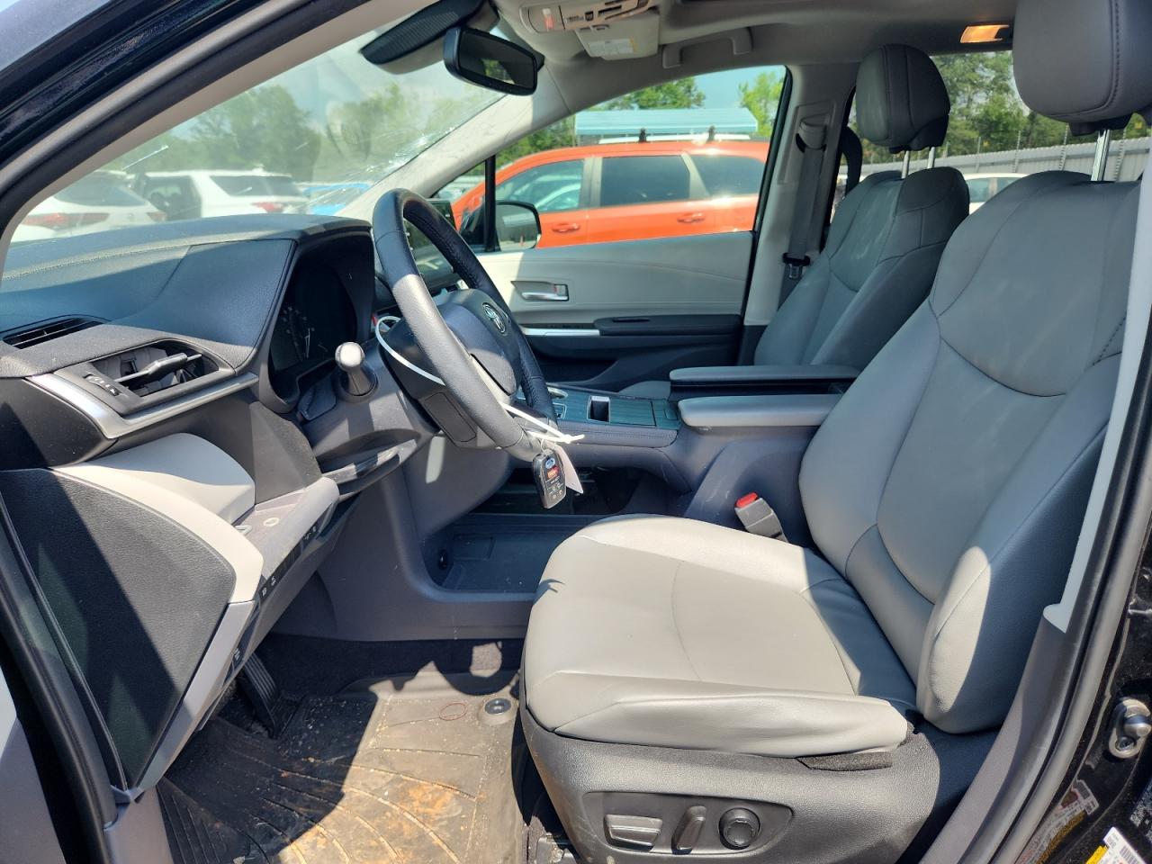 2023 Toyota Sienna Xle VIN: 5TDJRKEC2PS166973 Lot: 62613465
