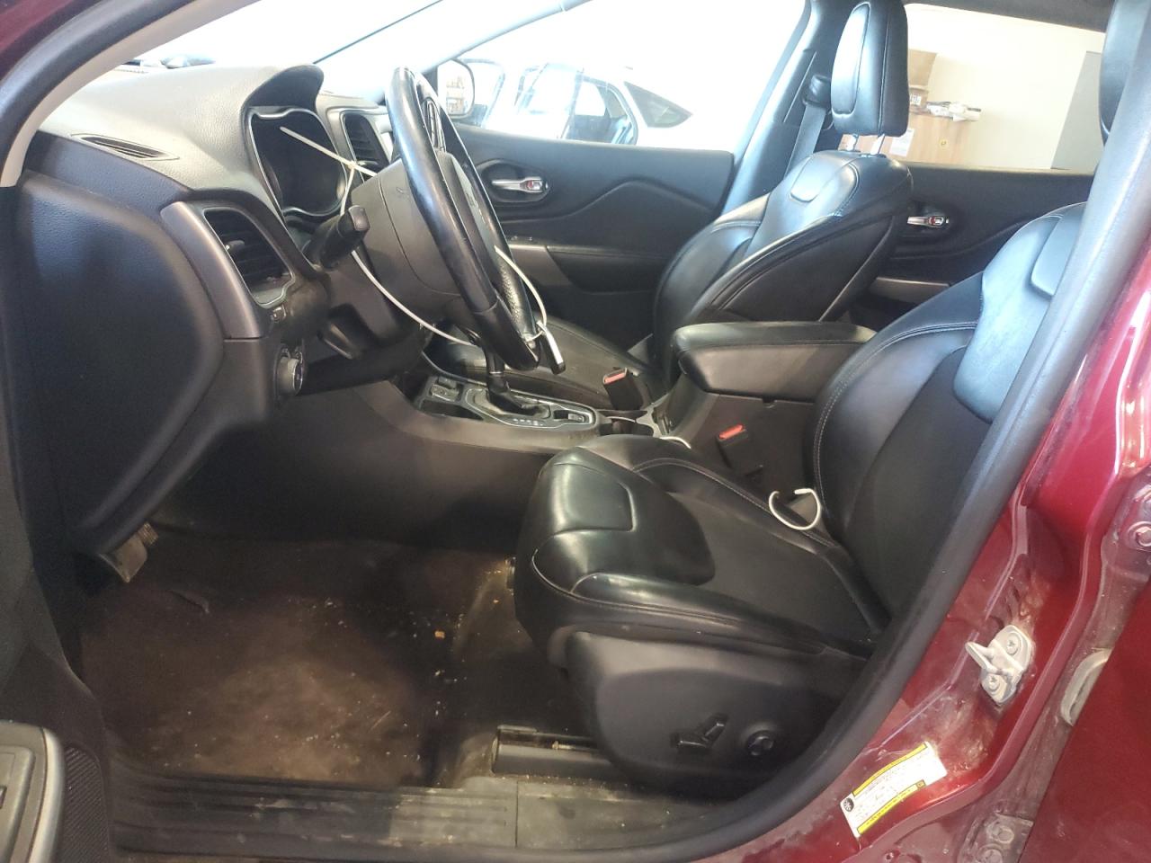 2019 Jeep Cherokee Latitude Plus VIN: 1C4PJLLB9KD154227 Lot: 62544925