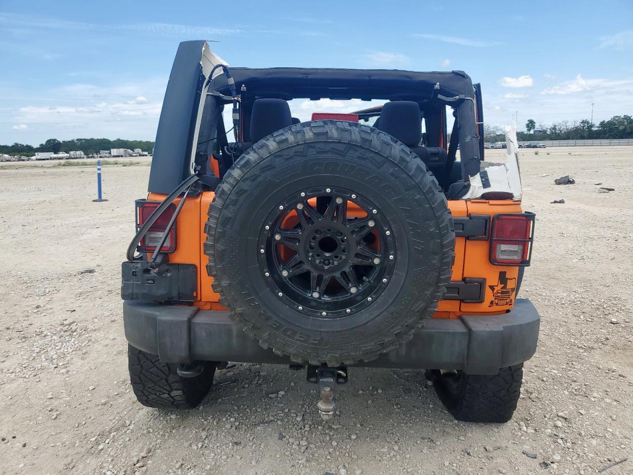 2013 Jeep Wrangler Unlimited Sport VIN: 1C4BJWDG5DL568149 Lot: 65028875