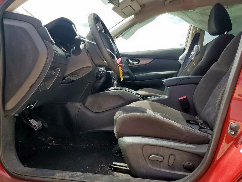  NISSAN ROGUE 2015 Красный