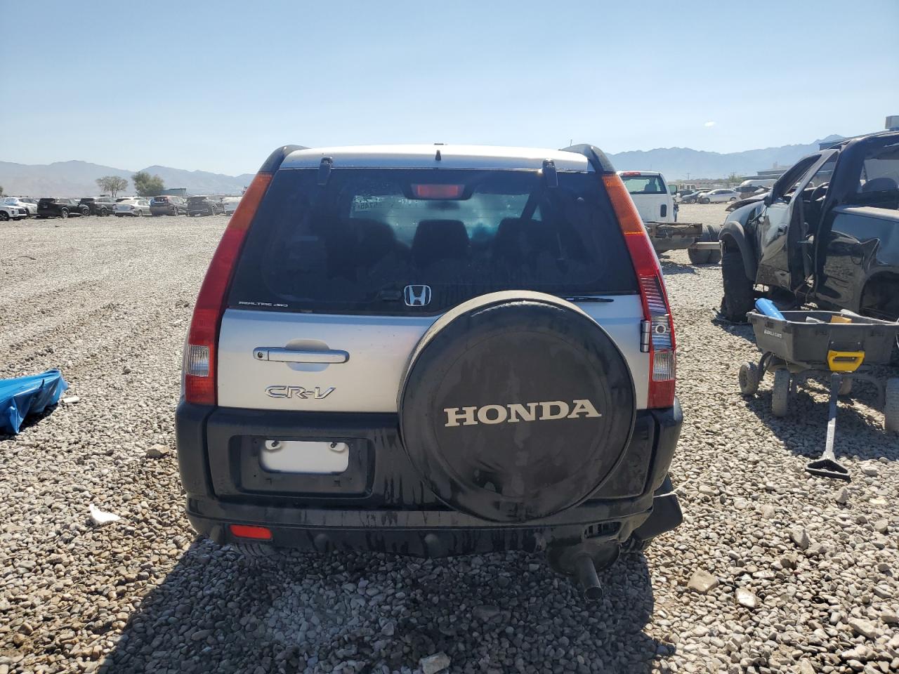 2004 Honda Cr-V Lx VIN: JHLRD784X4C039584 Lot: 64785745