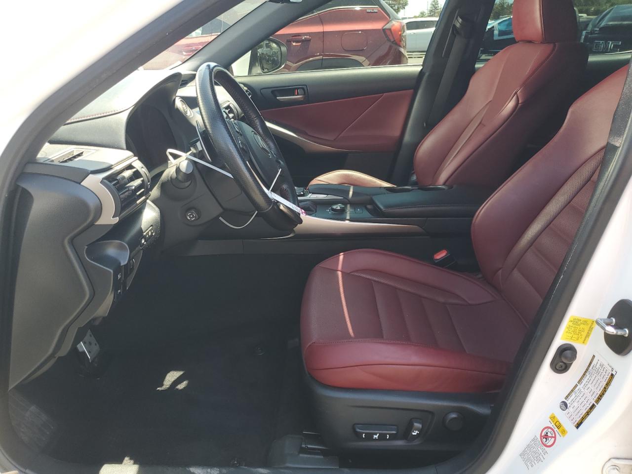 JTHBA1D2XJ5078862 2018 Lexus Is 300