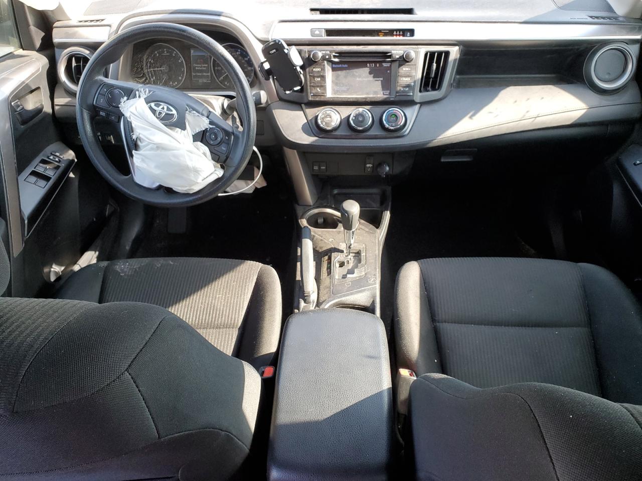 2017 Toyota Rav4 Le VIN: JTMBFREVXHJ146587 Lot: 64794935