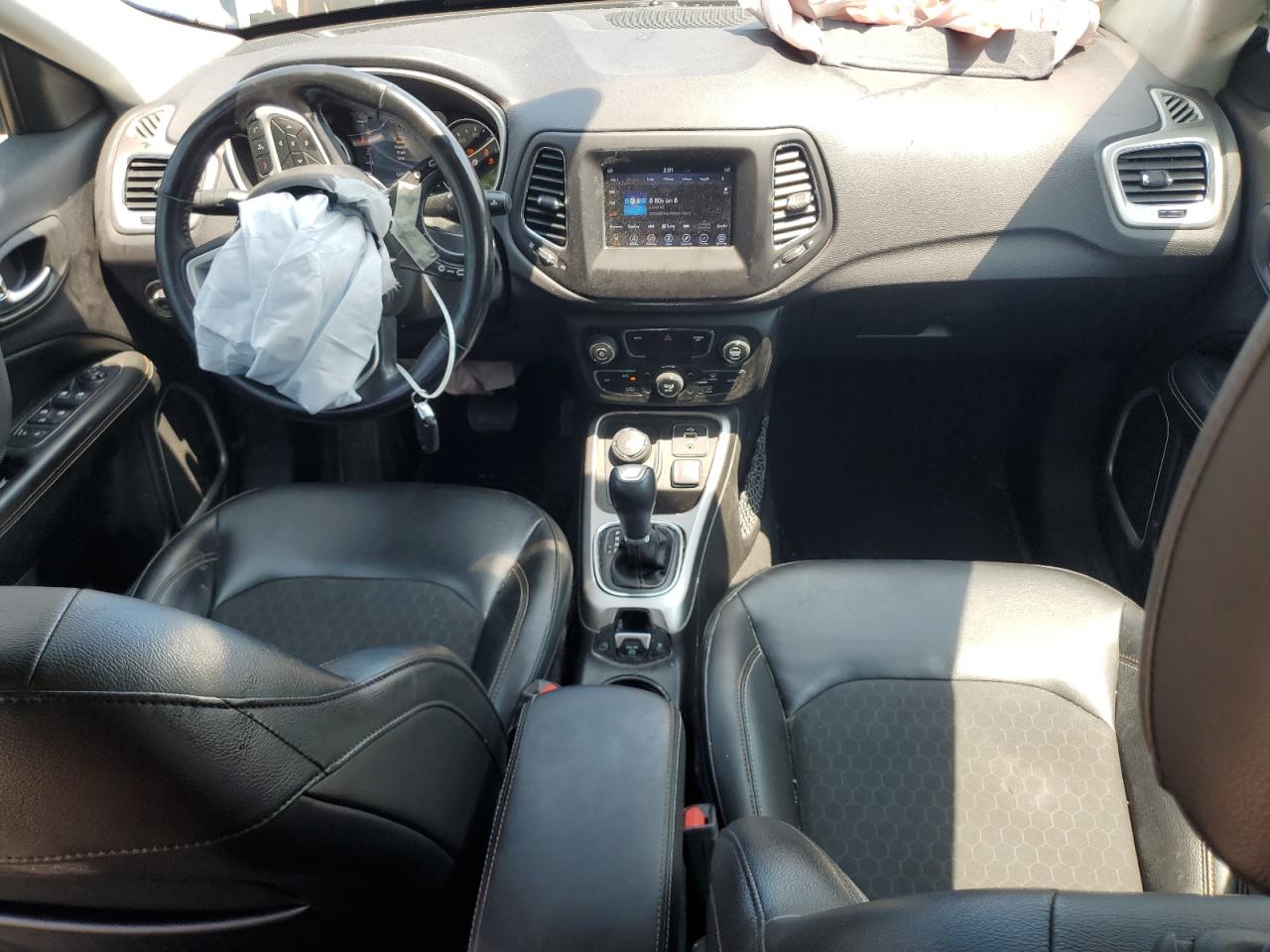 2018 Jeep Compass Latitude VIN: 3C4NJDBB4JT112734 Lot: 64618255