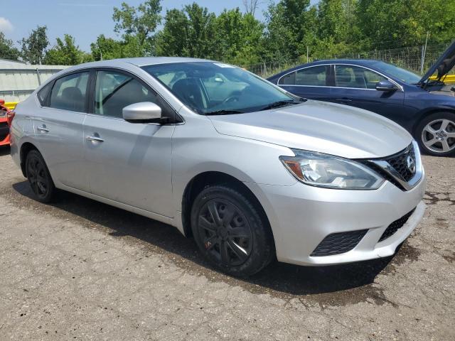  NISSAN SENTRA 2017 Srebrny