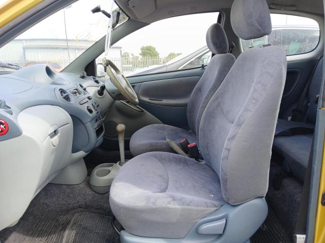 2002 TOYOTA YARIS GLS