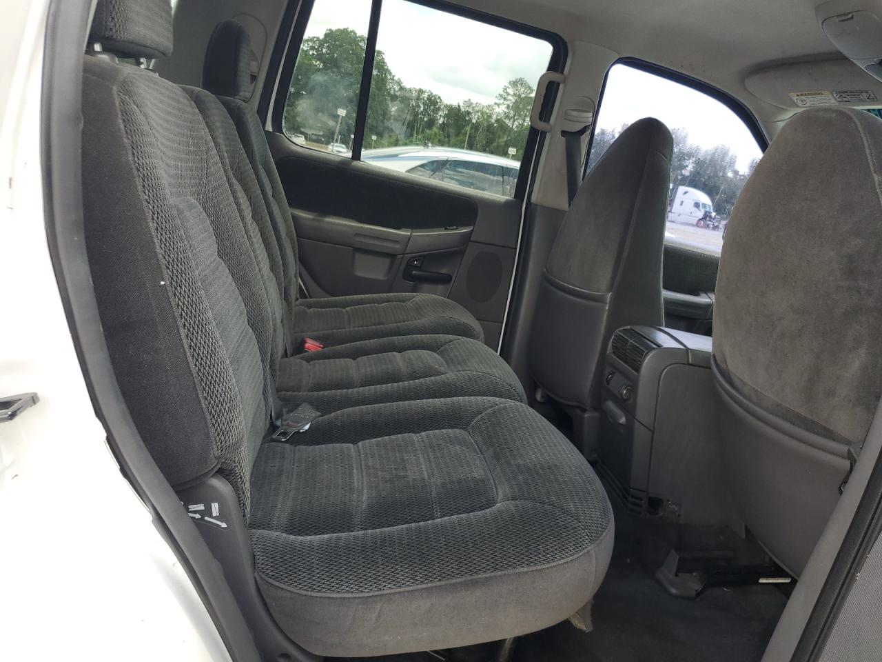 2002 Ford Explorer Xlt VIN: 1FMZU73E72ZA29310 Lot: 66535205