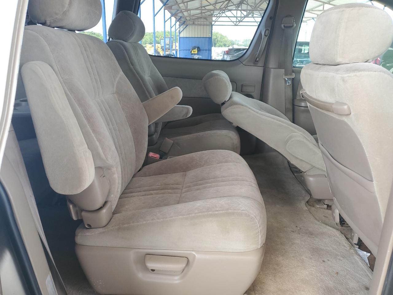 2000 Toyota Sienna Le VIN: 4T3ZF13C9YU202523 Lot: 65237415