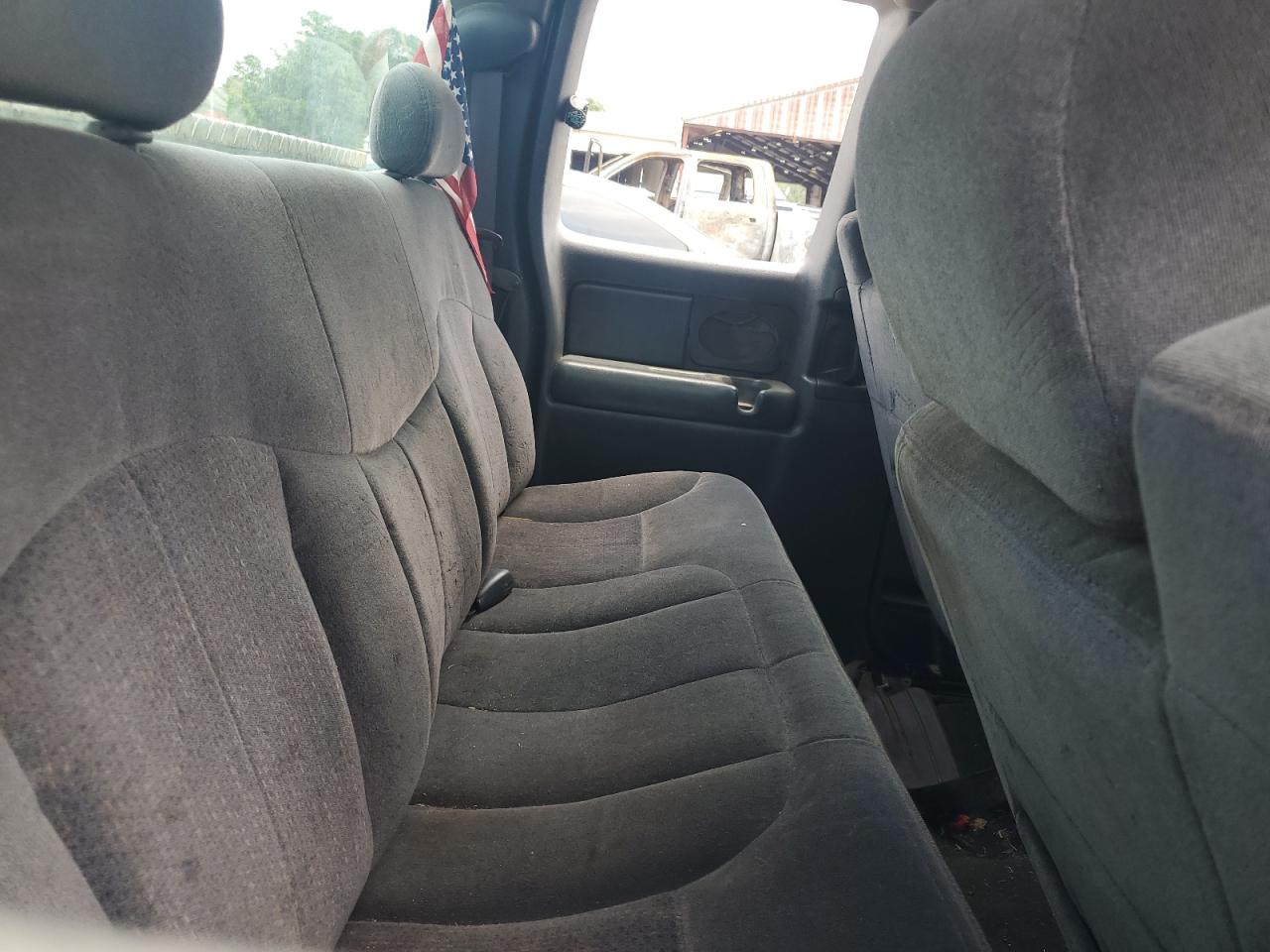 2000 Chevrolet Silverado C1500 VIN: 2GCEC19T7Y1349298 Lot: 63292105
