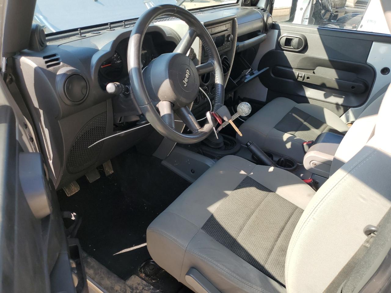2008 Jeep Wrangler X VIN: 1J4FA24138L544423 Lot: 64135815