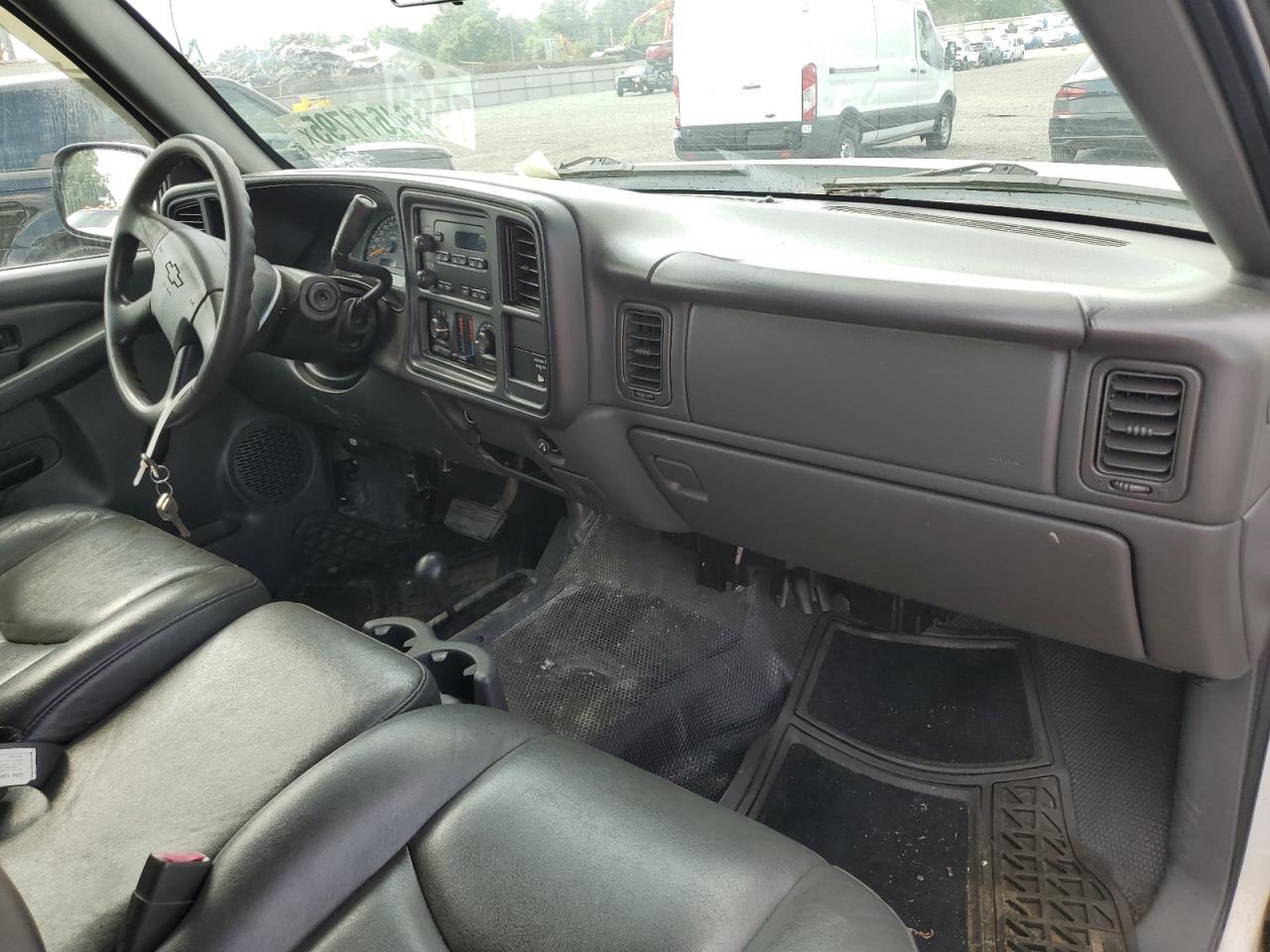 2005 Chevrolet Silverado K2500 Heavy Duty VIN: 1GCHK29U75E305990 Lot: 64611795