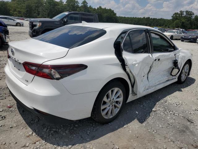  TOYOTA CAMRY 2021 Белы