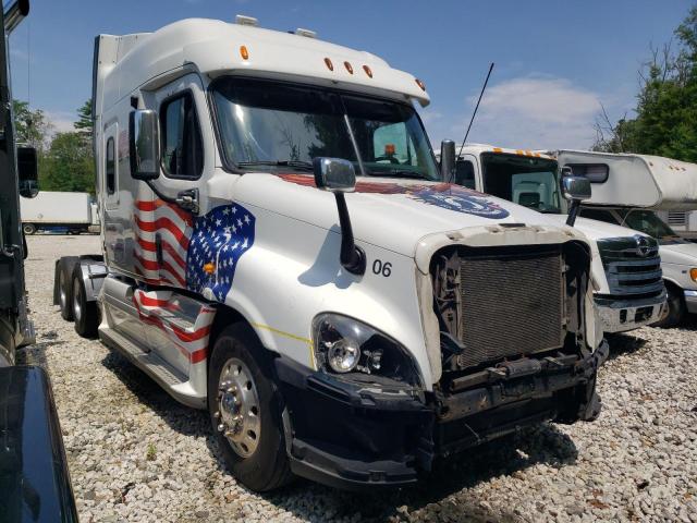 2012 Freightliner Cascadia Semi Truck