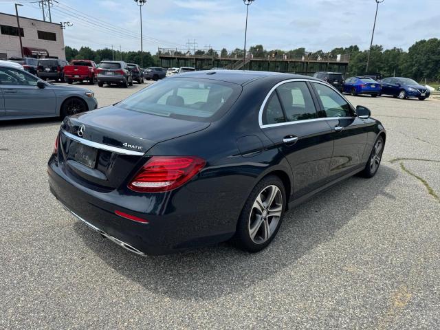 Sedans MERCEDES-BENZ E-CLASS 2017 Granatowy
