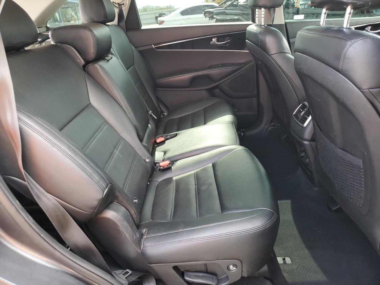 2020 Kia Sorento L VIN: 5XYPGDA35LG665520 Lot: 64855745