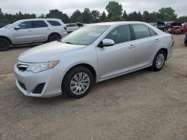  TOYOTA CAMRY 2013 Srebrny