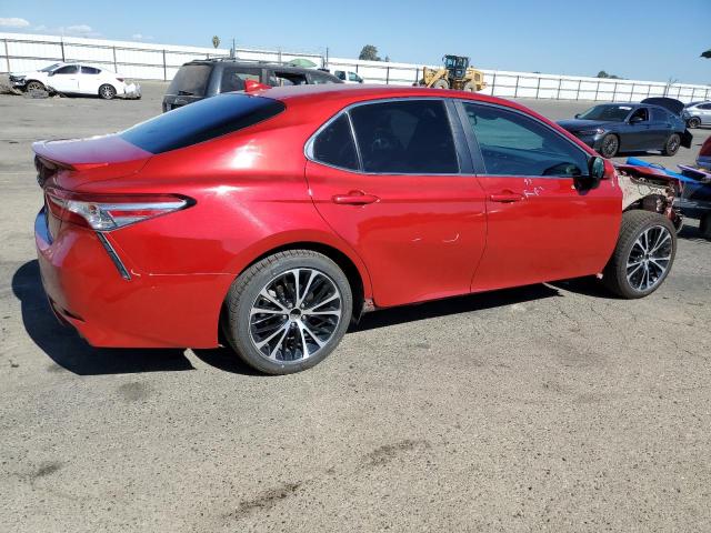  TOYOTA CAMRY 2020 Czerwony