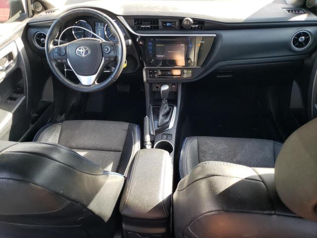  TOYOTA COROLLA 2017 Красный