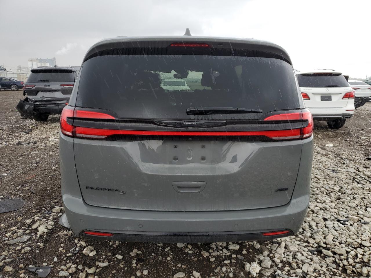 2021 Chrysler Pacifica Touring VIN: 2C4RC3FG1MR537279 Lot: 65842015