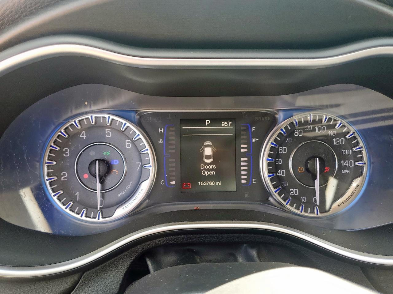 2015 Chrysler 200 Limited VIN: 1C3CCCAB6FN628652 Lot: 63828095