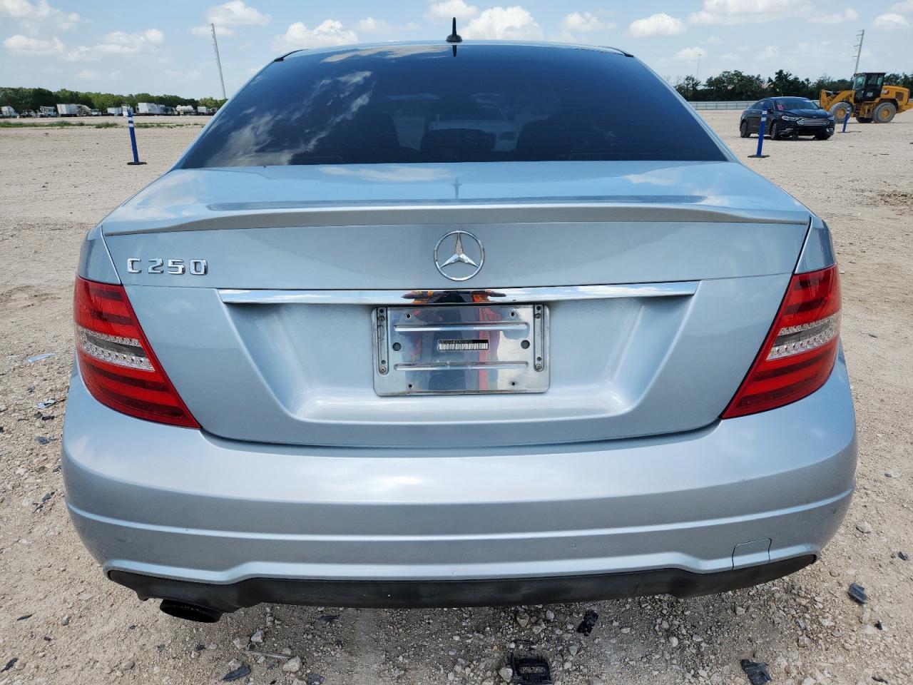 2013 Mercedes-Benz C 250 VIN: WDDGF4HB3DR260720 Lot: 64066715