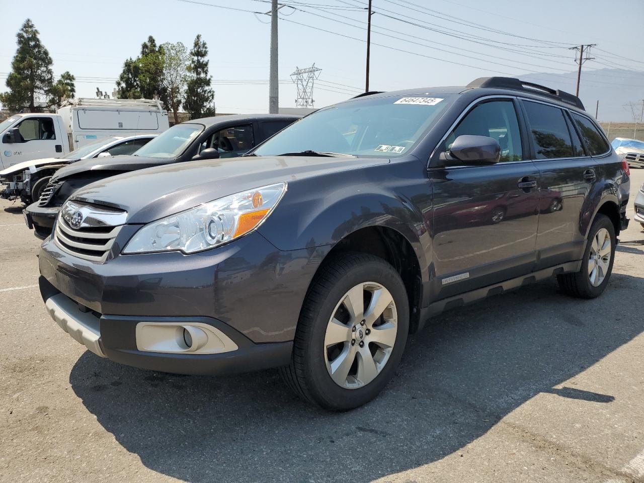 2011 Subaru Outback 3.6R Limited VIN: 4S4BRDJC6B2433081 Lot: 64647345