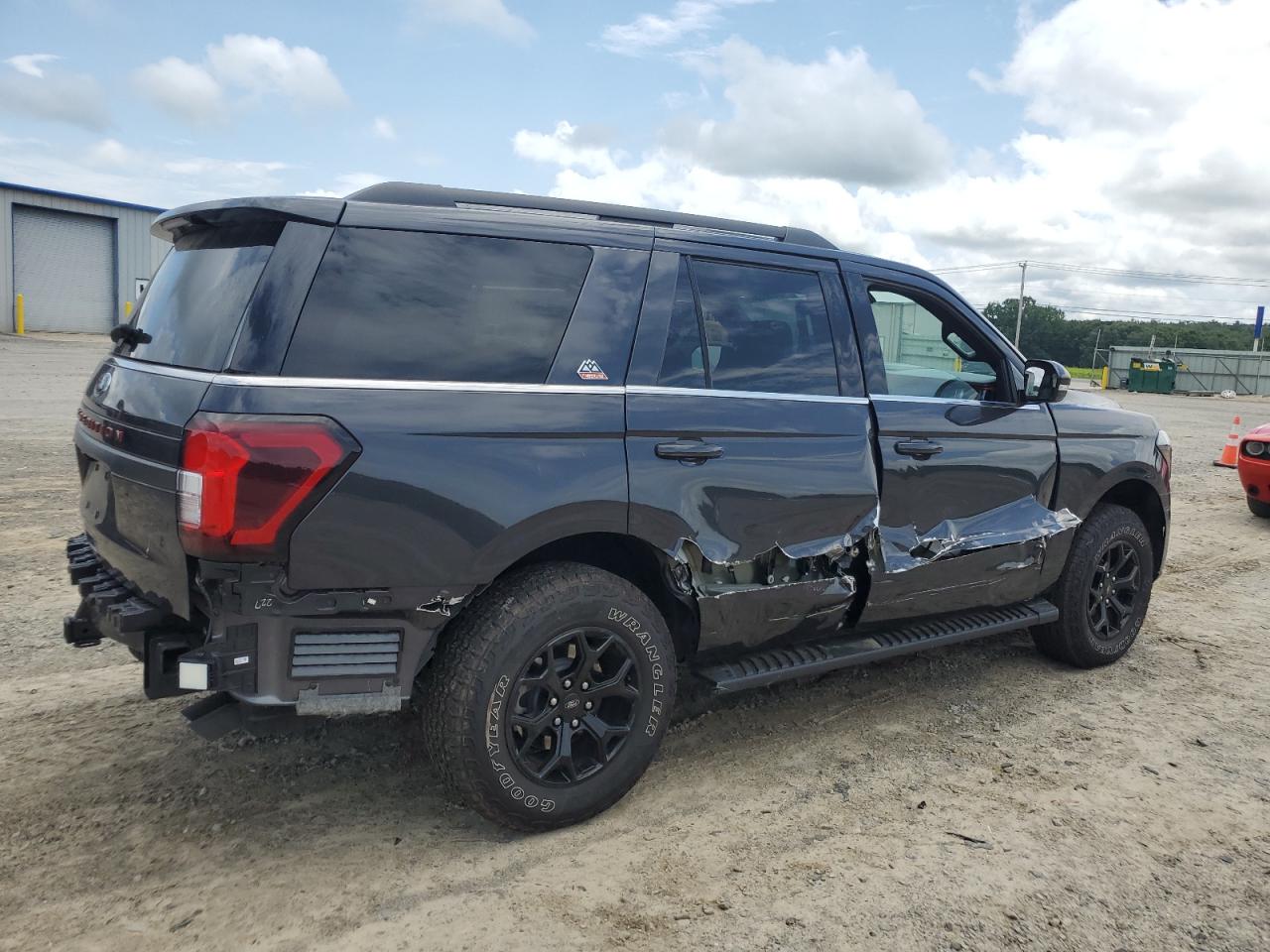 2024 Ford Expedition Timberline VIN: 1FMJU1RG6REA74372 Lot: 64783835
