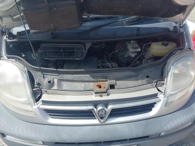 2005 VAUXHALL VIVARO COM