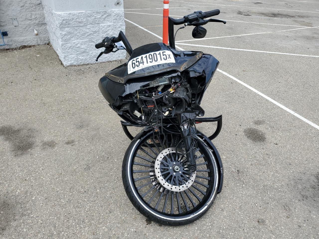 2019 Harley-Davidson Fltrxs black null gas 1HD1KTP34KB664632 photo #3