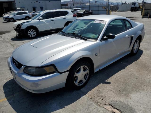 2004 Ford Mustang