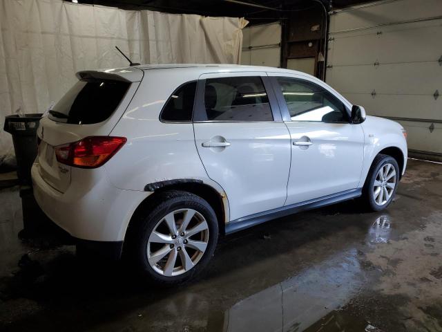  MITSUBISHI OUTLANDER 2015 Biały
