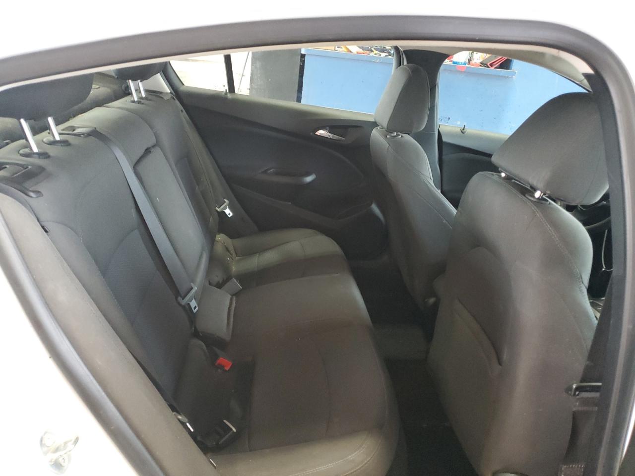 2018 Chevrolet Cruze Lt VIN: 1G1BE5SM1J7118406 Lot: 63132955