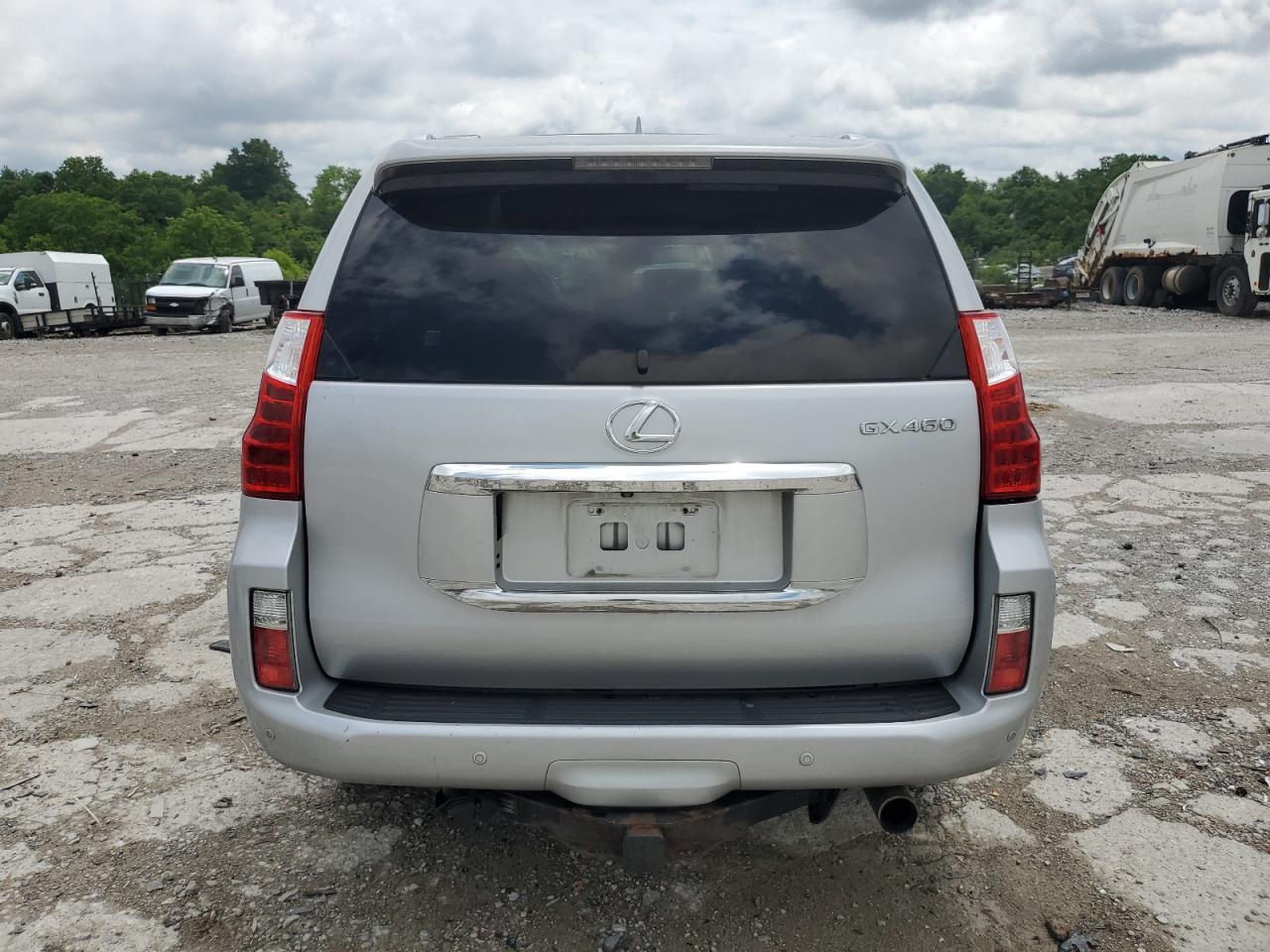 2011 Lexus Gx 460 VIN: JTJBM7FX3B5032812 Lot: 62561255