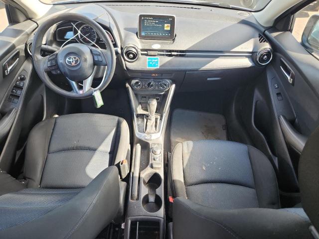  TOYOTA YARIS 2018 Granatowy