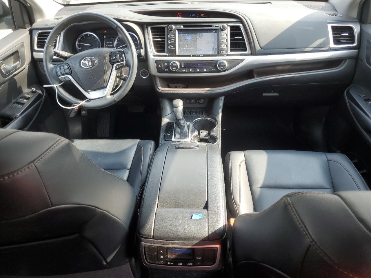 2019 Toyota Highlander Se VIN: 5TDJZRFH4KS718081 Lot: 64657885