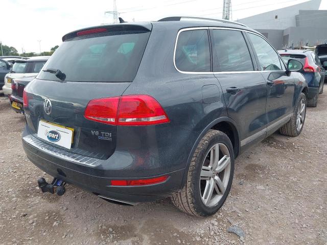 2011 VOLKSWAGEN TOUAREG V6