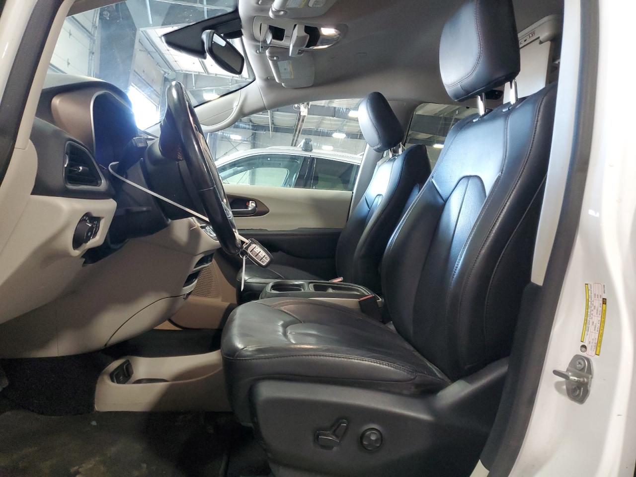 2019 Chrysler Pacifica Touring L VIN: 2C4RC1BG9KR527509 Lot: 64748435