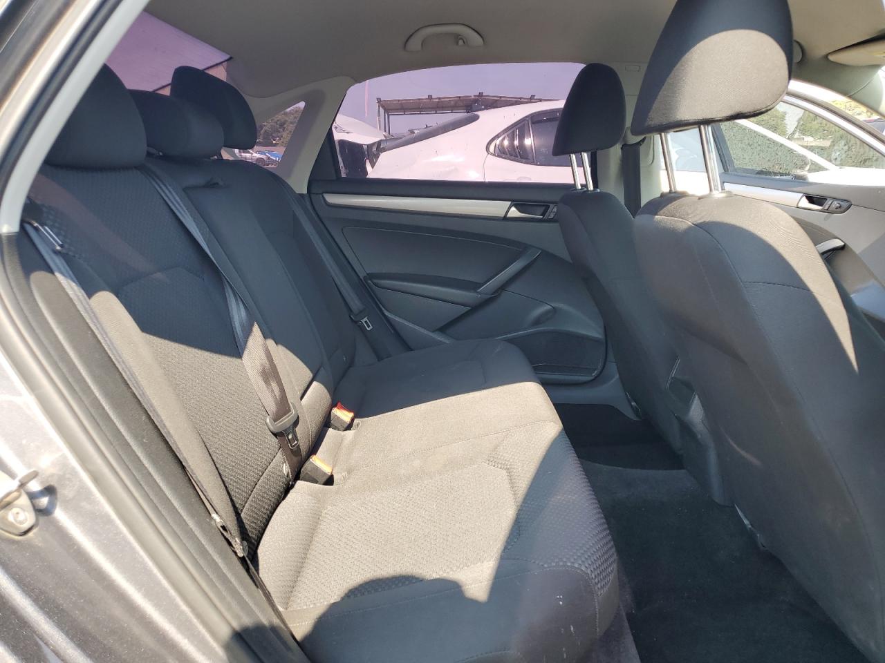 2015 Volkswagen Passat S VIN: 1VWAT7A36FC019654 Lot: 64860995