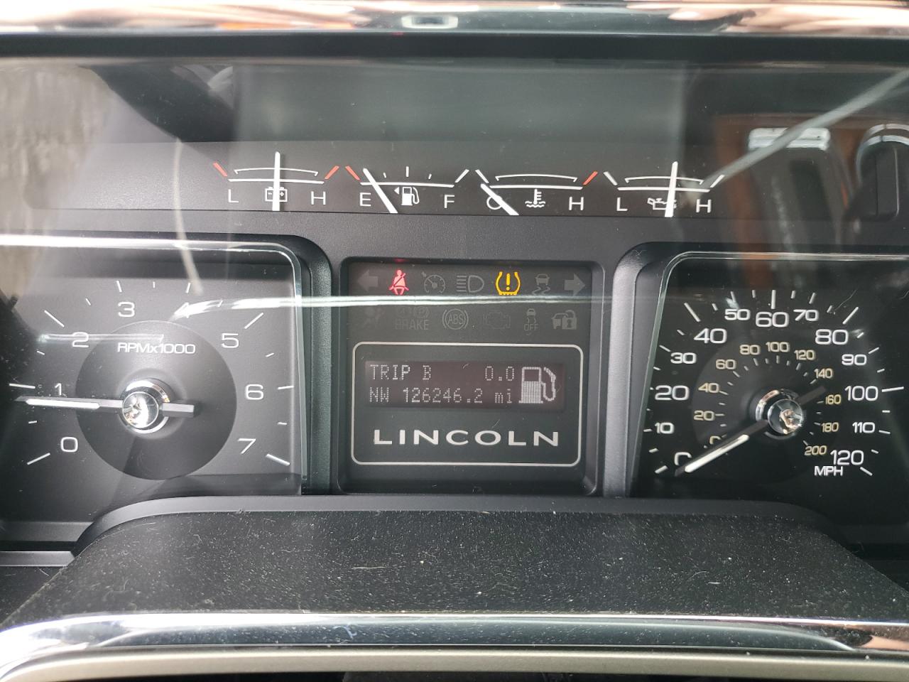 5lmjj2j5xcel02466 5LMJJ2J5XCEL02466 2012 Lincoln Navigator