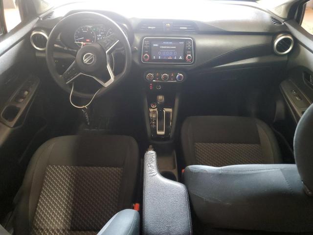 NISSAN VERSA 2020 Серебристый