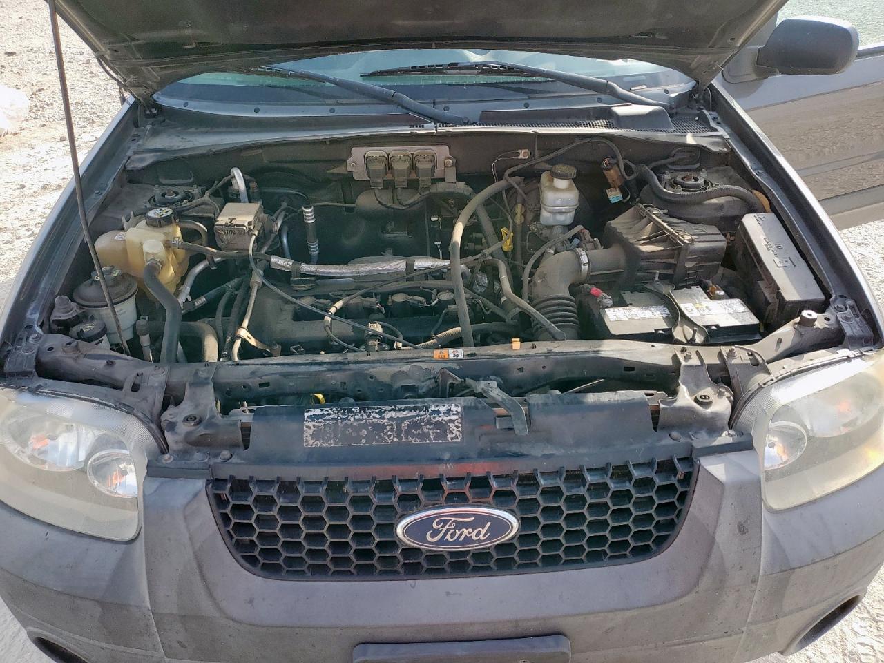 2005 Ford Escape Xls VIN: 1FMYU02Z75KB41948 Lot: 64856165