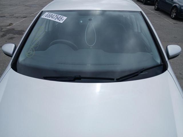 2010 VOLKSWAGEN GOLF S