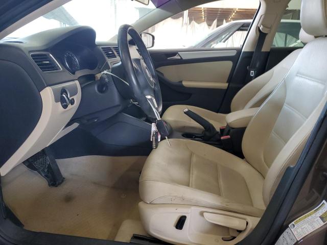  VOLKSWAGEN JETTA 2013 Brązowy
