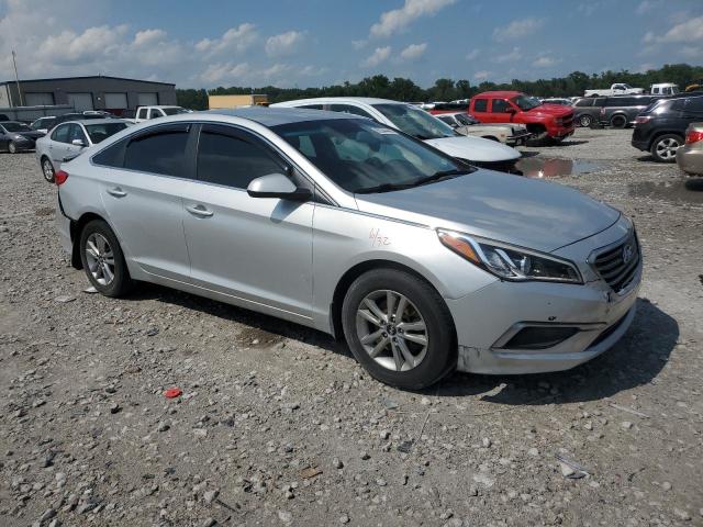  HYUNDAI SONATA 2017 Серебристый