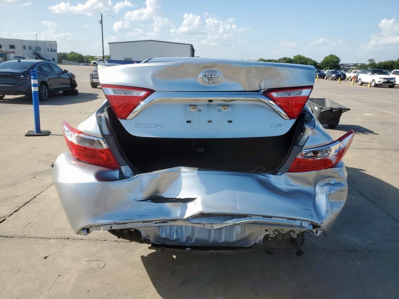 2017 Toyota Camry Le VIN: 4T1BF1FK3HU443295 Lot: 64320525