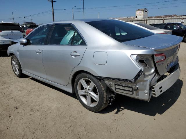  TOYOTA CAMRY 2014 Srebrny
