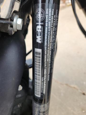2018 HARLEY-DAVIDSON FLHC HERITAGE CLASSIC  