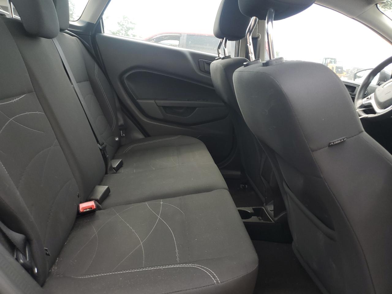 3FADP4BJ7KM141762 2019 Ford Fiesta Se